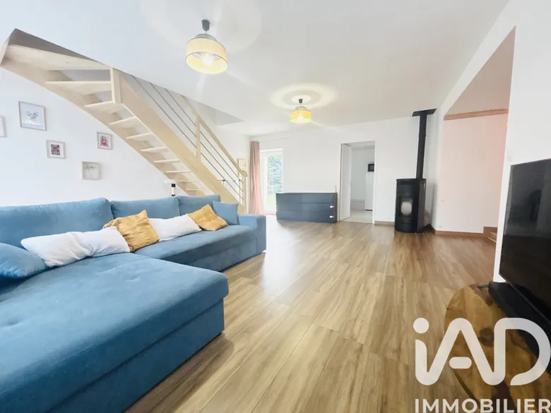 Maison 6 pièces 130 m² · à Fercé · 130 m² · 211 000 €