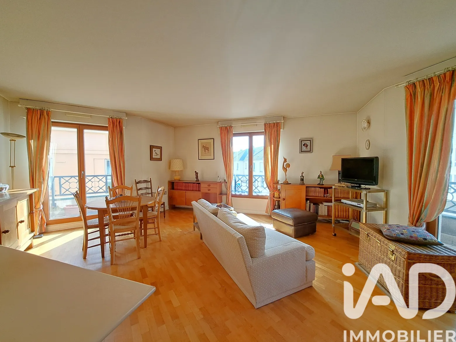 Vente appartement à Maisons-Laffitte (78600) : appartement 2 pièces 55 m² - 2007569 — 2