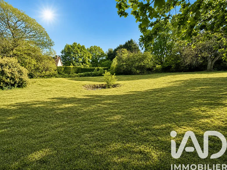Terrain à Bihorel (76420) · 586 000 €
