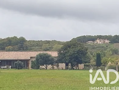 Farm land in Saint-Pierre-de-Buzet (47160)
