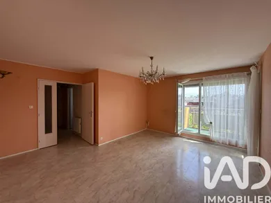 Apartment in moulins (03000)