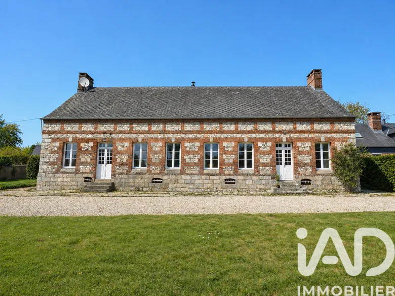 Maison 5 pièces 154 m² · à Doudeville · 154 m² · 237 000 €