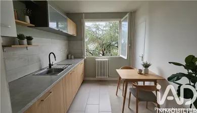 Apartment in Nantes (44300)