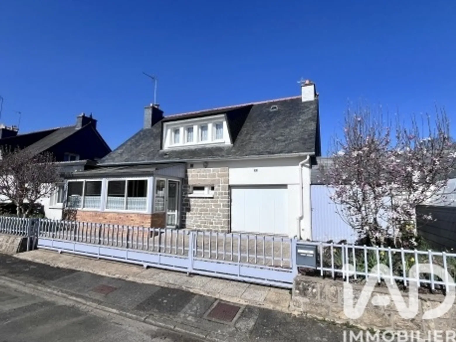 Vente maison à Loudéac (22600) : maison 6 pièces 123 m² — 2