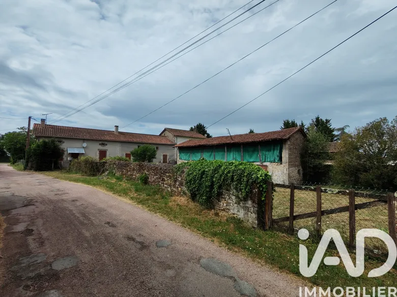 Maison 5 pièces 160 m² · à Champniers-Et-Reilhac · 160 m² · 169 000 €