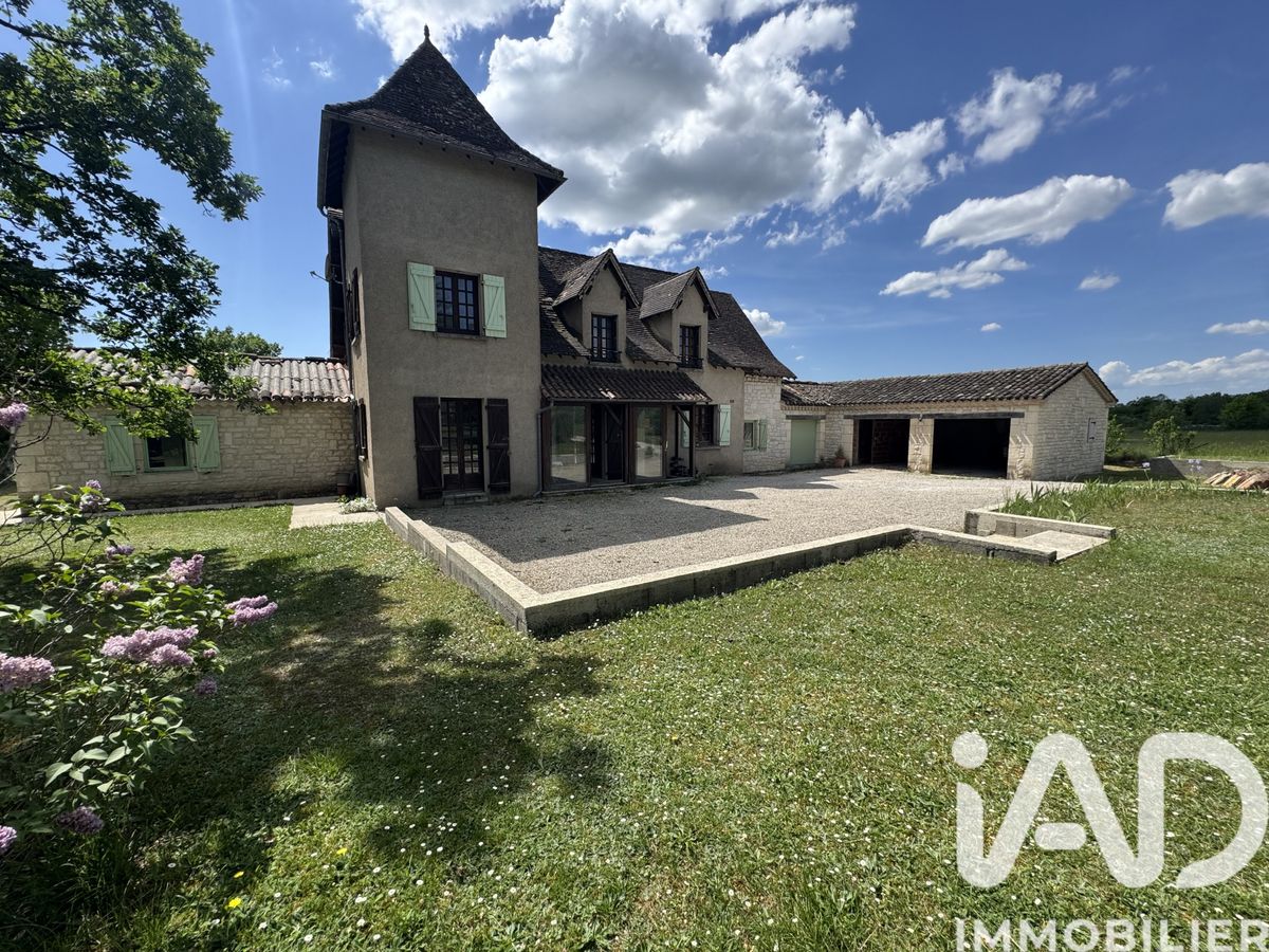 maison à Lalbenque