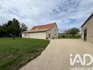 Maison de campagne à Paizay-le-Sec (86300)