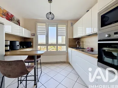 Apartment in Villefranche-sur-Saône (69400)
