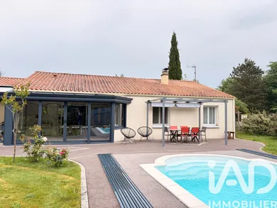 Maison à Grosbreuil (85440)