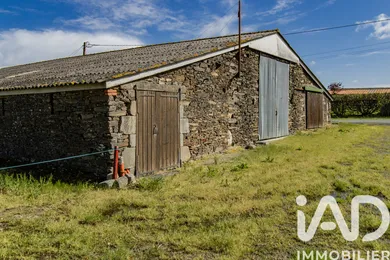 Grange à Chavagnes-en-Paillers (85250)