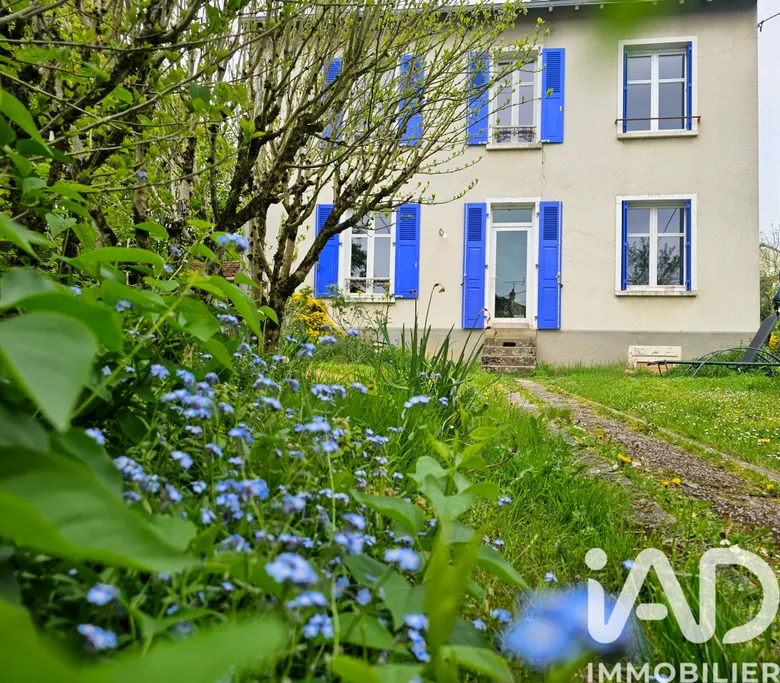 Maison 7 pièces 164 m² · à Limoges · 164,3 m² · 1 300 €