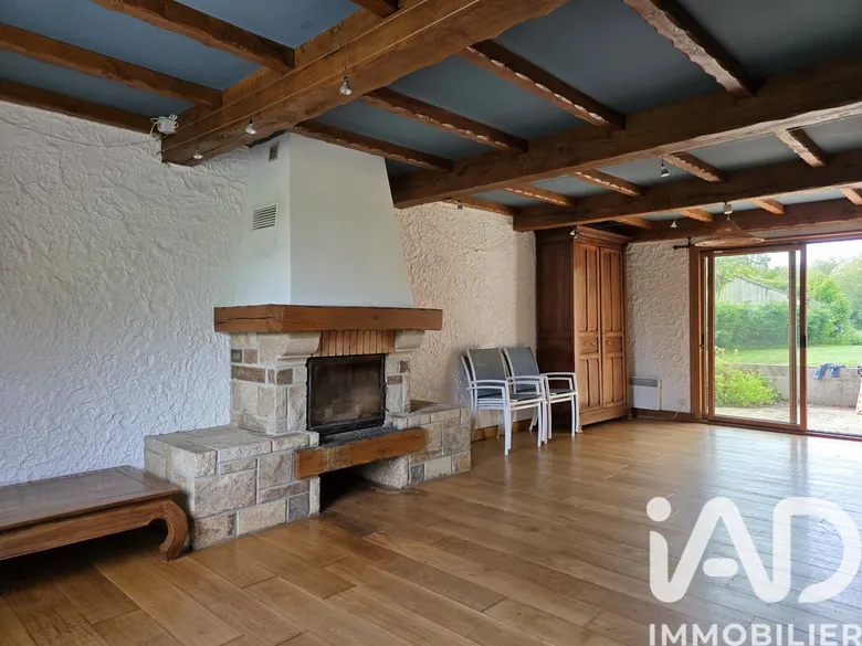 Maison 6 pièces 130 m² · à Trébry · 130 m² · 209 000 €