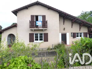 Maison à Saint-Pierre-du-Mont (40280)