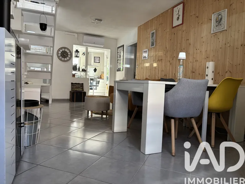 Maison 5 pièces 102 m² · à Sainghin-en-Weppes · 102 m² · 235 000 €