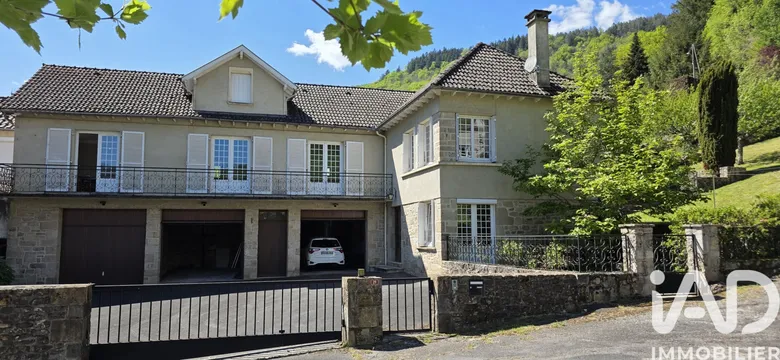 Maison 7 pièces 216 m² · à Laval-de-Cère · 216 m² · 239 000 €