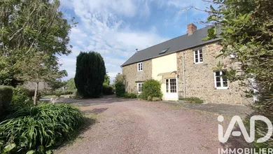 Maison de campagne à Bacilly (50530)