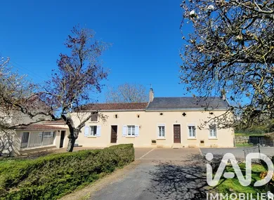 House in Lys-Haut-Layon (49310)