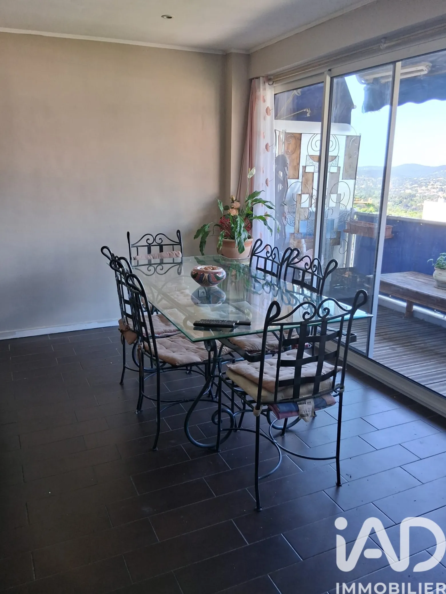 Vente appartement à Grasse (06130) : appartement 3 pièces 63 m² - 2069555 — 2