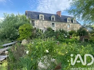 Demeure à Béhuard (49170)