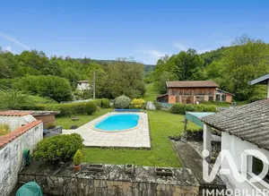 Maison traditionnelle à Fougax-et-Barrineuf (09300)