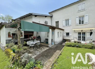 Maison traditionnelle à Fougax-et-Barrineuf (09300)
