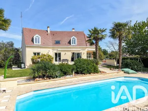 Maison d'architecte à Maisoncelles-en-Brie, France (77580)