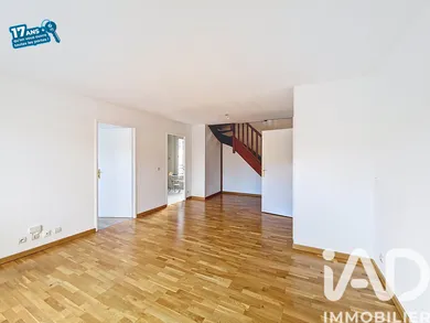 Duplex in Villeneuve-la-Garenne (92390)