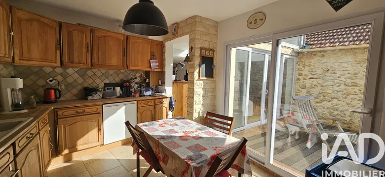 Maison 4 pièces 151 m² · à Béville-le-Comte · 151 m² · 259 000 €