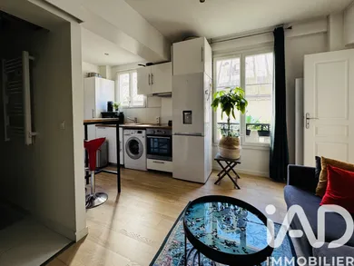 Apartment in Paris (75015)