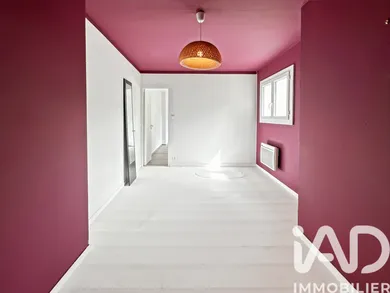 Townhouse in Villeneuve-sur-Yonne (89500)