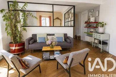 Apartment in Paris (75020)