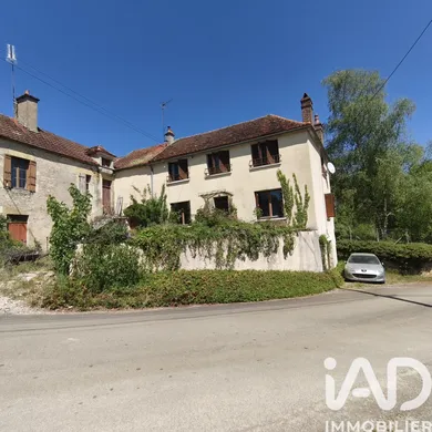 Maison de village à Girolles (89200)