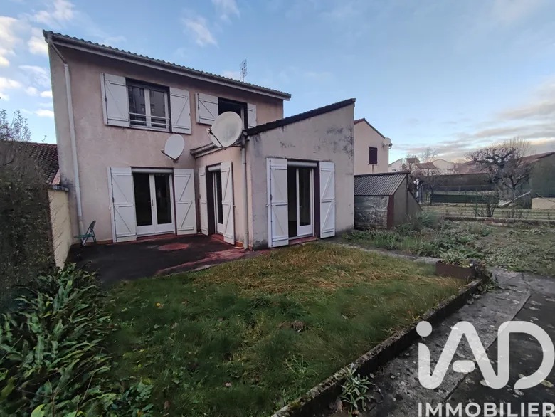 Maison 5 pièces 101 m² · à Bellignat · 101 m² · 180 000 €