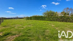 Terrain à bâtir à Mervent (85200)
