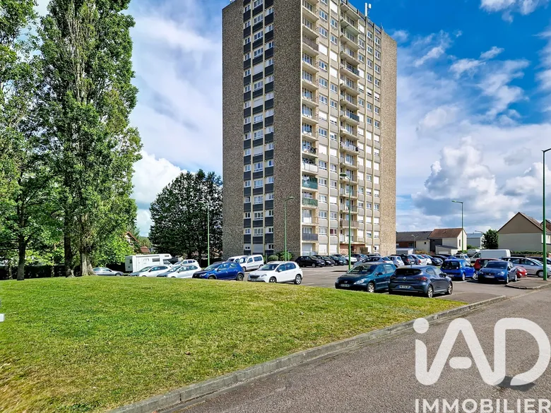 Appartement 4 pièces 76 m² · à Saint-Étienne-du-Rouvray · 76 m² · 79 500 €