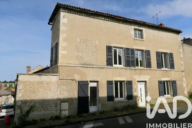 House in Saint-Savin (86310)