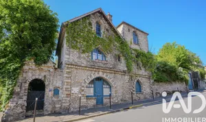 Demeure à Montigny-sur-Loing (77690)