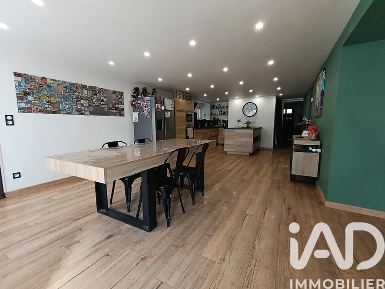 Maison 7 pièces 193 m² · à Sécheval · 193,3 m² · 239 000 €