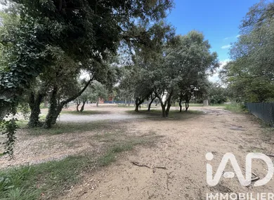 Terrain à bâtir à Tavel (30126)
