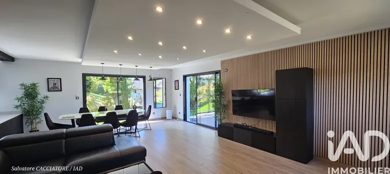 Maison 6 pièces 162 m² · à Saint-Offenge · 162 m² · 549 000 €