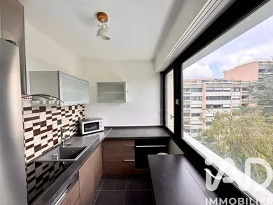 Appartement à Saint-Julien-en-Genevois (74160)