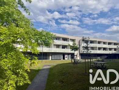 Appartement à Saint-Jean-d'Illac (33127)