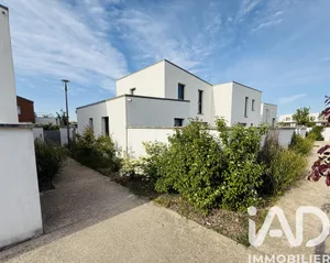 House in Bussy-Saint-Georges (77600)