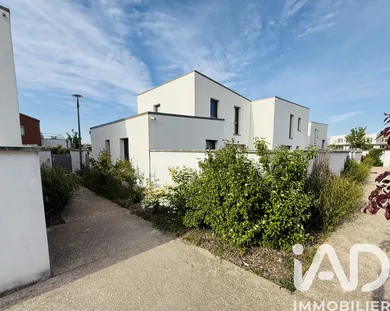 House in Bussy-Saint-Georges (77600)