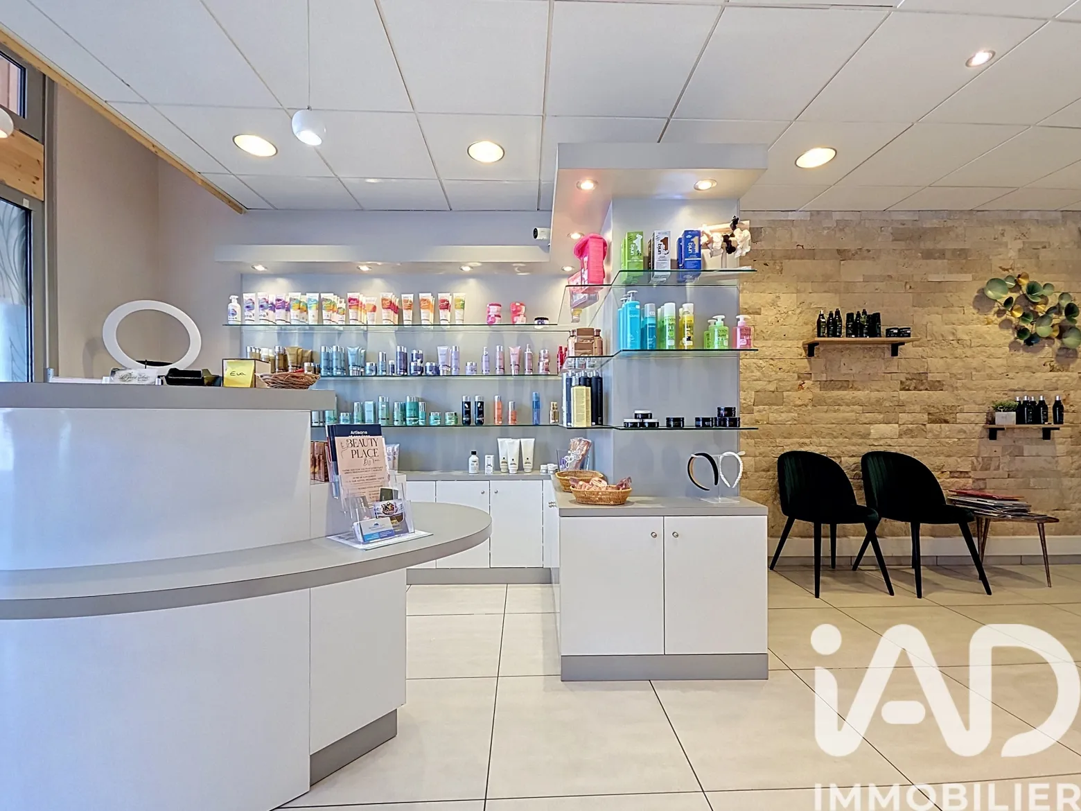 Vente esthétique, coiffure​ 80 m² à Frangy (74270) — 3