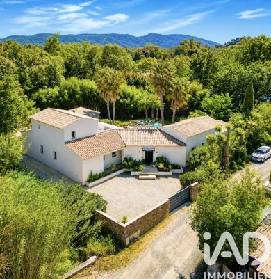 Maison à Grimaud (83310)