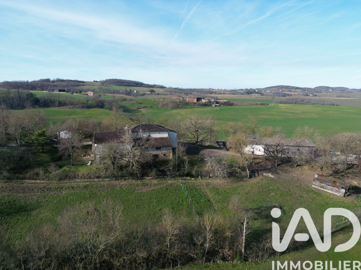 Vente maison à Teyssode (81220) : haras 10 pièces 379 m²