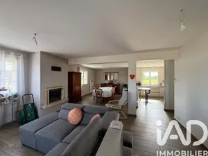 House in Saint-Ennemond (03400)