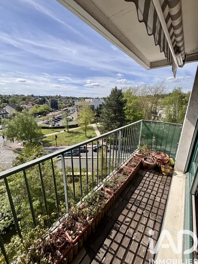 Apartment in Vaucresson (92420)