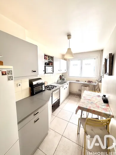 Apartment in Vaucresson (92420)